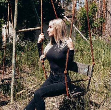 9bc4aec594b72e24495d2c89495ca52a-435×600